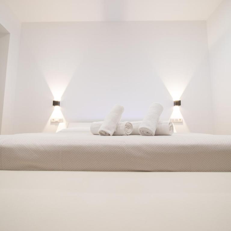 BedTime Suites by Concept Flats - Studio with Terrace - 39