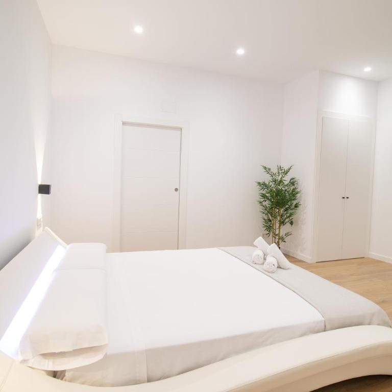 BedTime Suites by Concept Flats - Studio with Terrace - 15