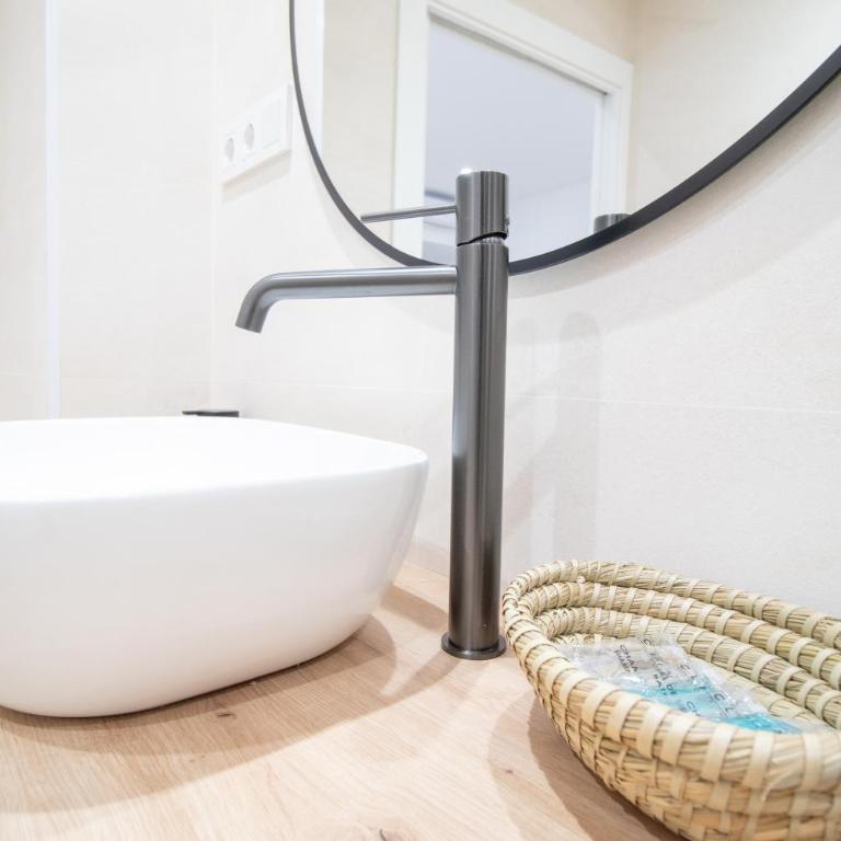 BedTime Suites by Concept Flats - Studio with Terrace - 21