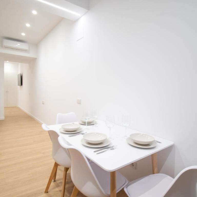 BedTime Suites by Concept Flats - Studio with Terrace - 31