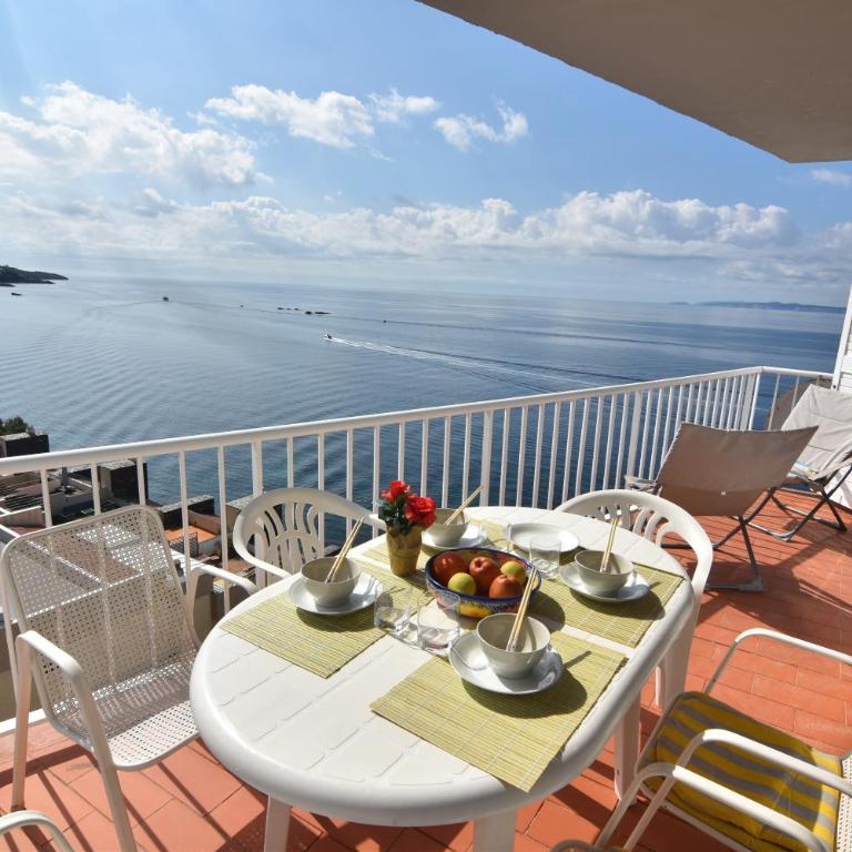RNET - Alguer Vista Mar - Three-Bedroom Apartment - 2
