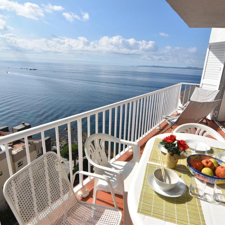 RNET - Alguer Vista Mar - Three-Bedroom Apartment - 3