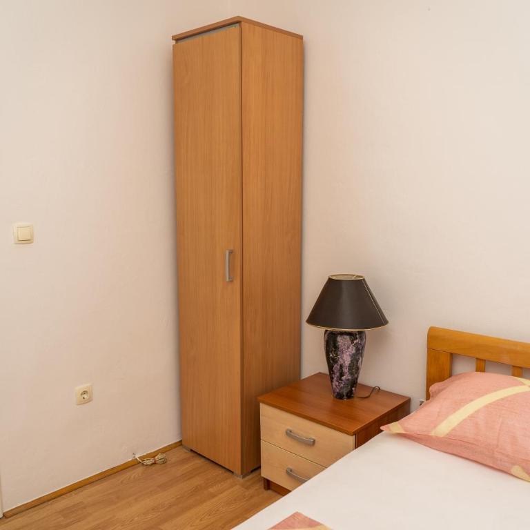 Holiday Home IFI - Six-Bedroom House - 77