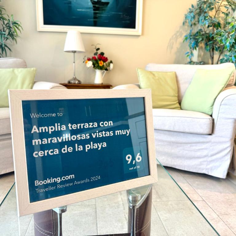 Amplia terraza con maravillosas vistas muy cerca de la playa - Apartamento de 1 dormitorio - 8
