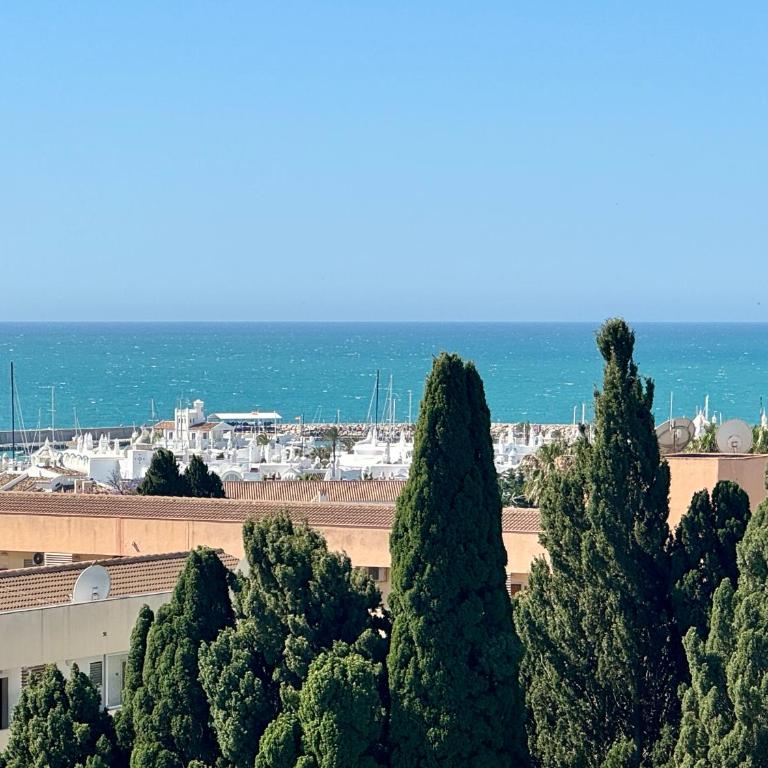 Amplia terraza con maravillosas vistas muy cerca de la playa - Apartamento de 1 dormitorio - 5