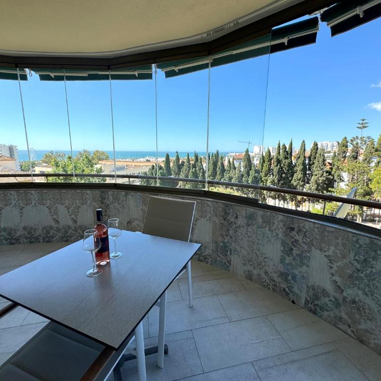 Amplia terraza con maravillosas vistas muy cerca de la playa - Apartamento de 1 dormitorio - 1