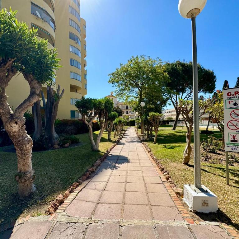 Amplia terraza con maravillosas vistas muy cerca de la playa - Apartamento de 1 dormitorio - 27