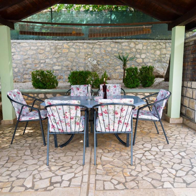 Holiday Home IFI - Six-Bedroom House - 46