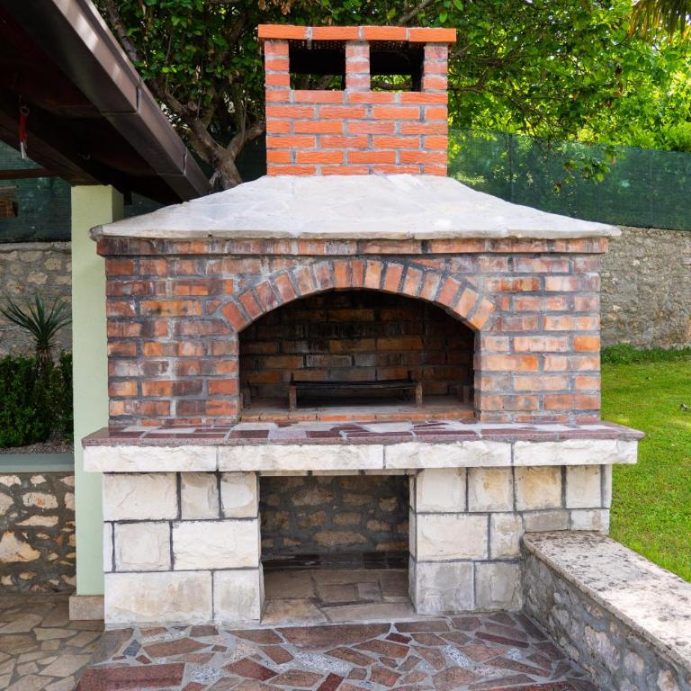 Holiday Home IFI - Six-Bedroom House - 89