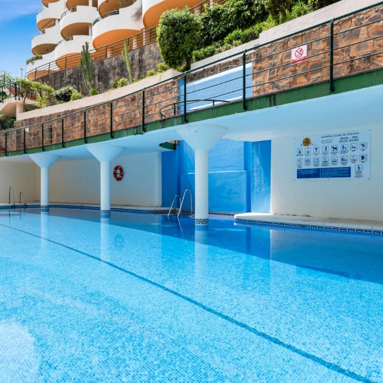 Duplex in Puerto Banus by Costarentals - Ref M40 - Apartamento de 3 dormitorios - 33