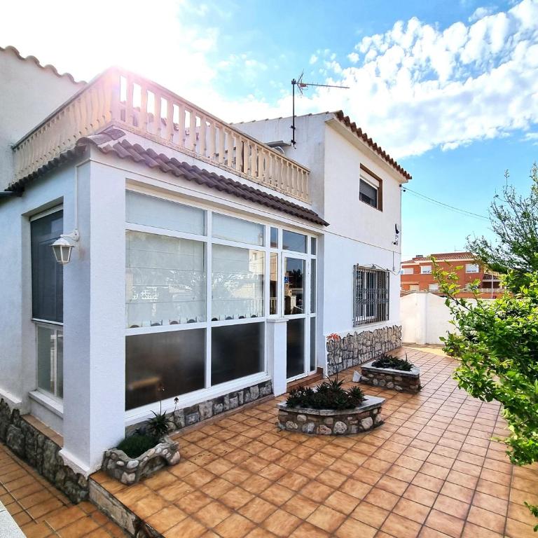Villa Aquamarina 600 m vom Meer, Casa in Miami Platja, Ferienhaus mit Garten, WLAN, Garage, Terrasse, Grill - Villa de 3 dormitorios - 40