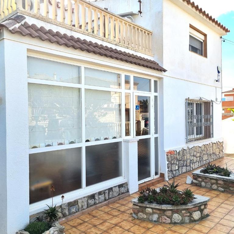 Villa Aquamarina 600 m vom Meer, Casa in Miami Platja, Ferienhaus mit Garten, WLAN, Garage, Terrasse, Grill - Villa de 3 dormitorios - 47