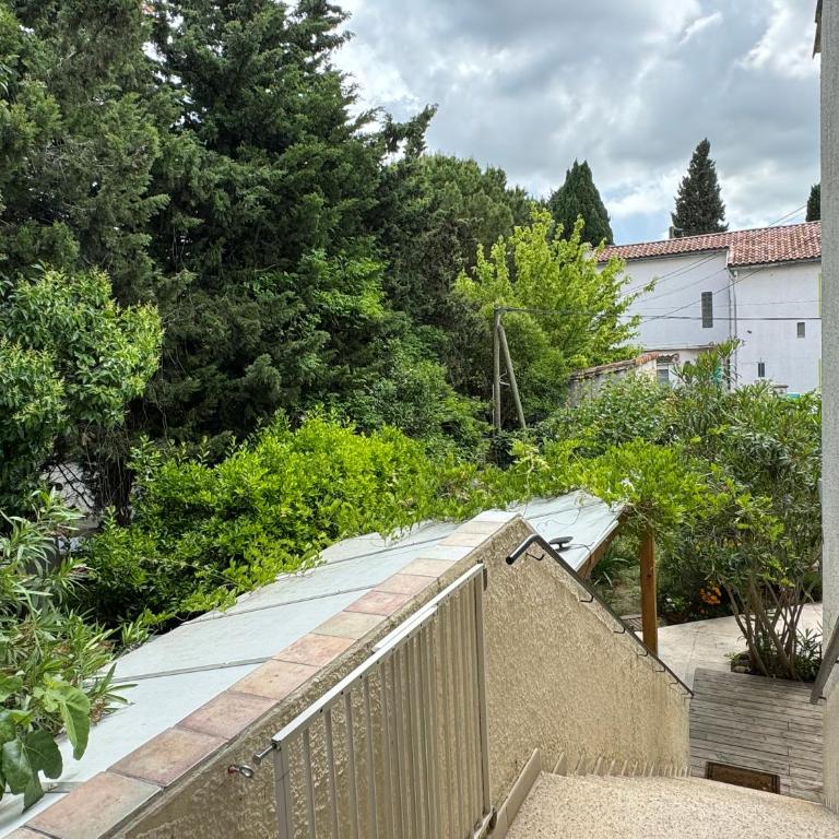 En ville avec un air de campagne - One-Bedroom Apartment - 2