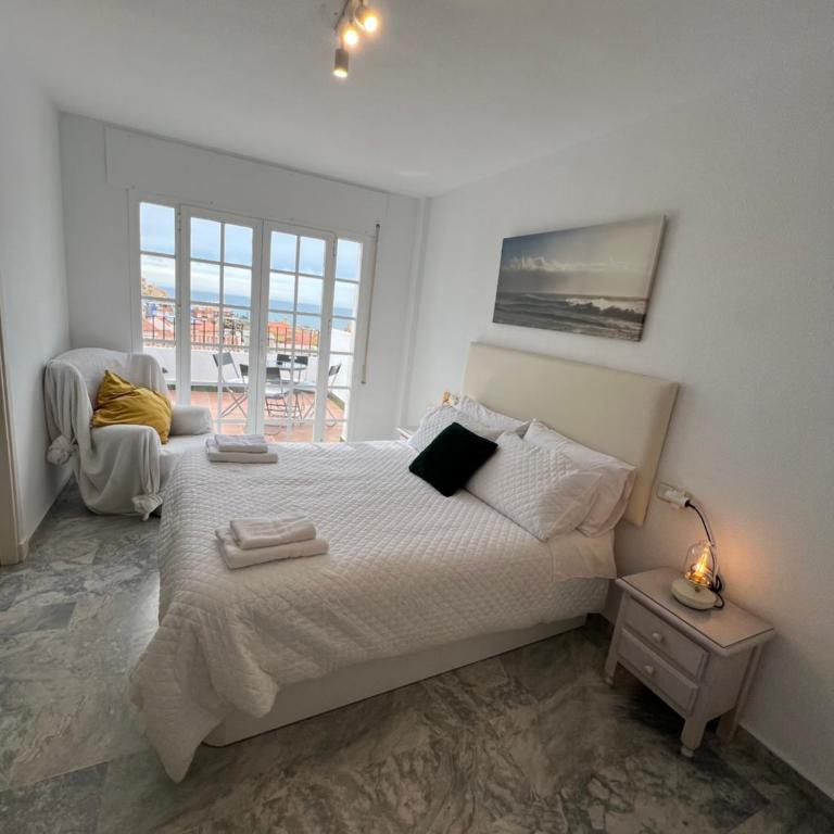 Nuestro Atico con vistas al Mar Terraza, Piscina y Parking - Apartamento de 1 dormitorio con balcón y vistas al mar - 1