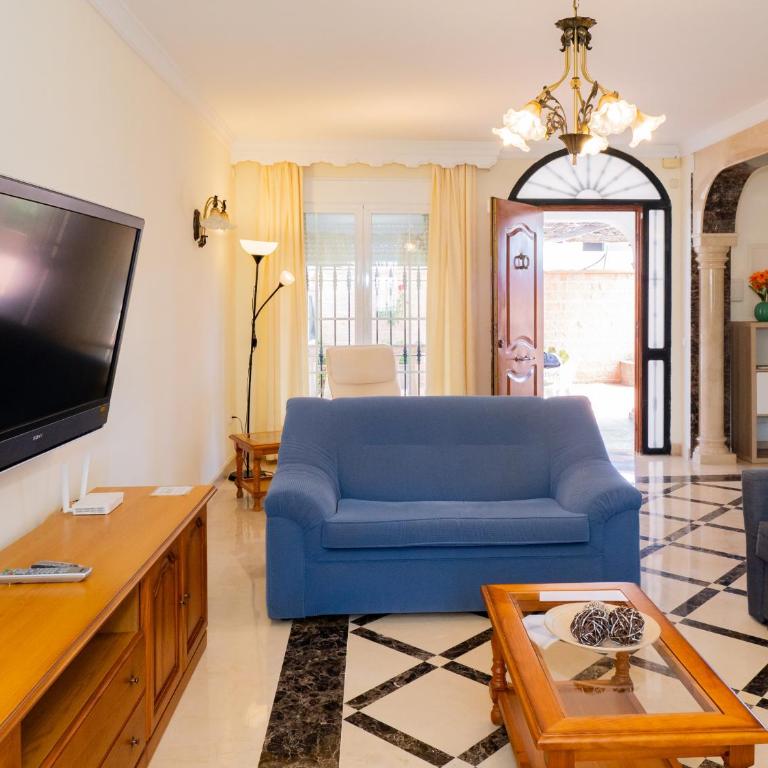 Cubo's Villa Paraiso - Three-Bedroom Chalet - 16