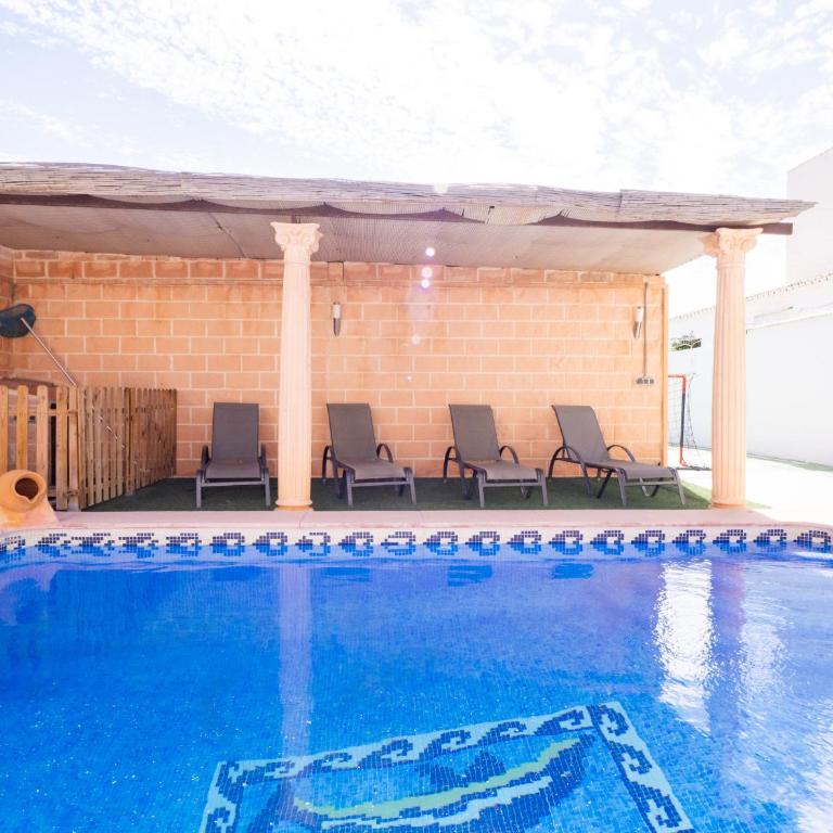 Cubo's Villa Paraiso - Three-Bedroom Chalet - 5