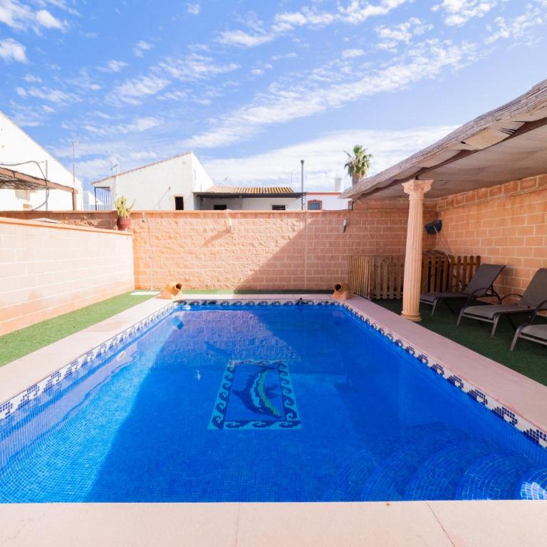 Cubo's Villa Paraiso - Three-Bedroom Chalet - 4
