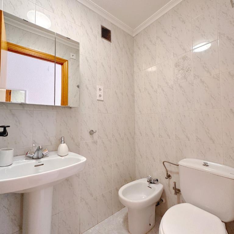 Los Gases 24 - One-Bedroom Apartment - 13