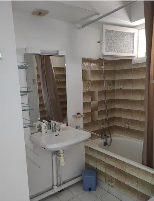T3 CAP d'Agde : vue imprenable mer RDC - Two-Bedroom Apartment - 20