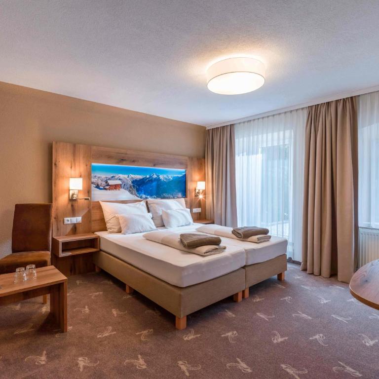 SCOL Sporthotel Zillertal - Großes Doppelzimmer - 4