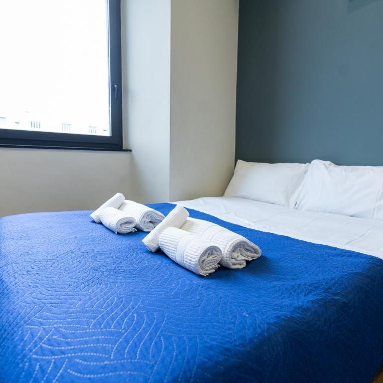 PIENO CENTRO - 3 min ACQUARIO - Appartamento con 1 Camera da Letto e 2 Bagni - 10