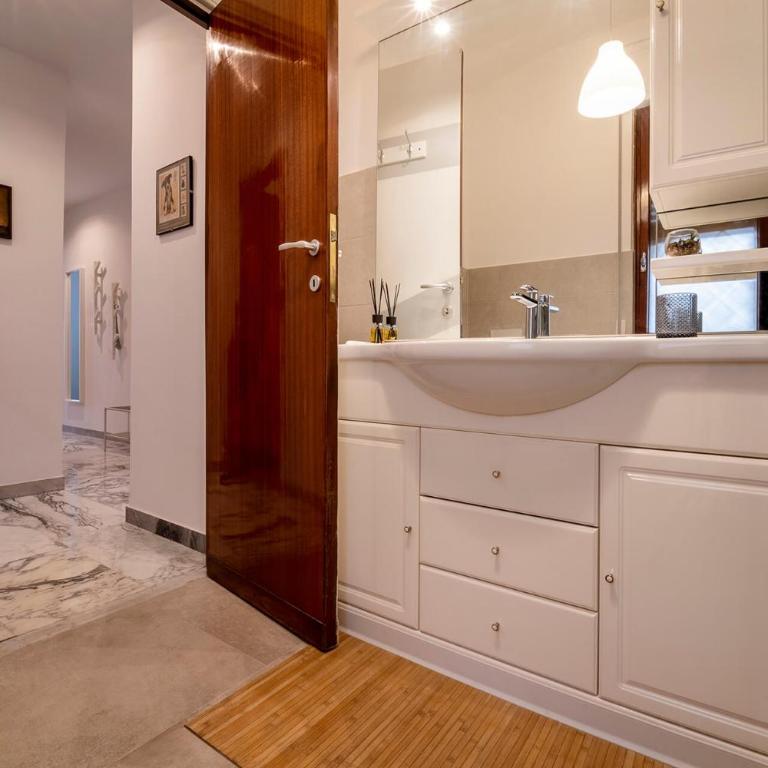 Casa Elena - 15 min walk to St Peter's Basilica - Appartamento con 3 Camere da Letto - 31