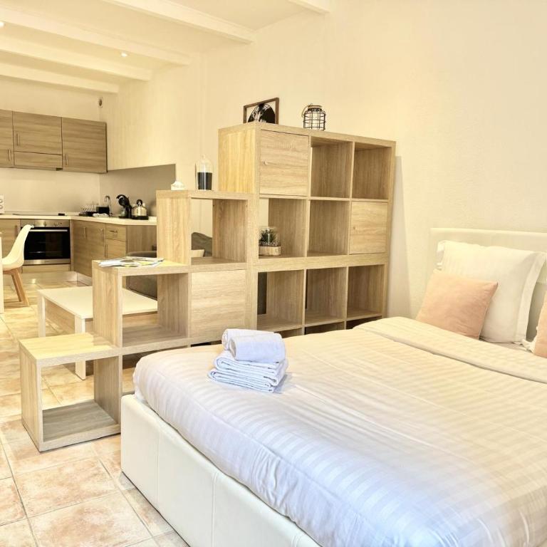 Grand Studio au Coeur de la Vieille Ville Clim - Apartment mit 1 Schlafzimmer - 12