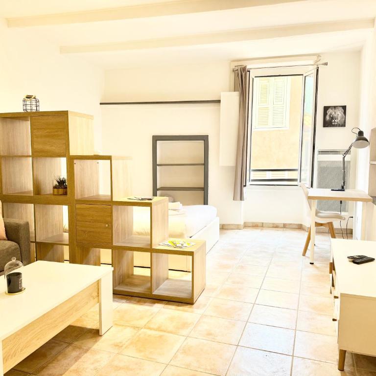 Grand Studio au Coeur de la Vieille Ville Clim - Apartment mit 1 Schlafzimmer - 8