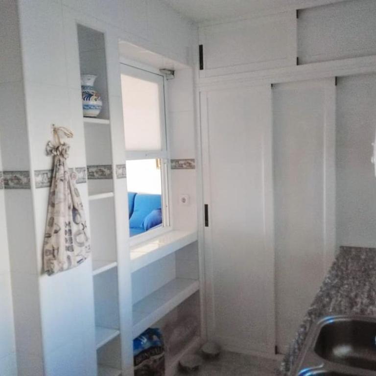 Benidorm vistas top a 50 m playa - Two-Bedroom Apartment with Terrace and Sea View - 18