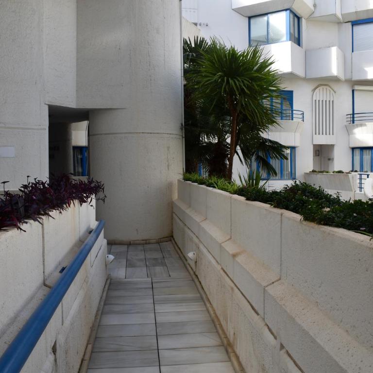 One&lux Marbella House - Bright Beachfront Duplex with Parking, Pool & Gym - Appartamento con 2 Camere da Letto - 25