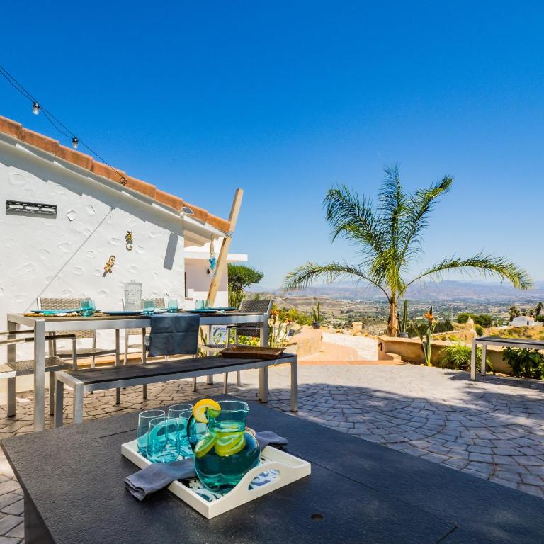 Cubo's Los Olivos View Rural House - Vacation Home - 9