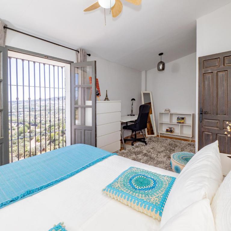 Cubo's Los Olivos View Rural House - Vacation Home - 56