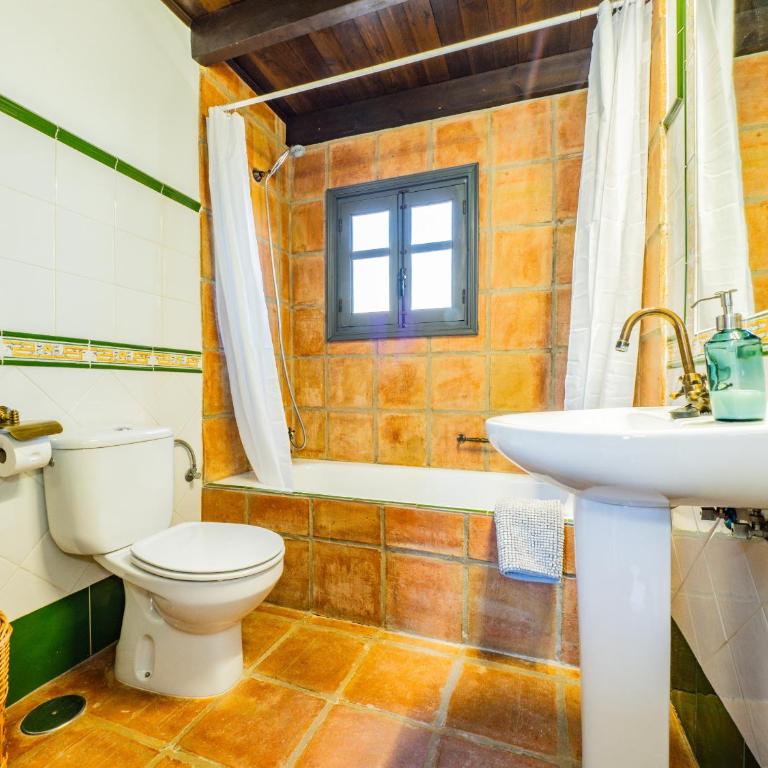 Cubo's Los Olivos View Rural House - Vacation Home - 60