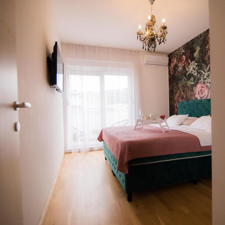 Prestige - Three-Bedroom Apartment - 14
