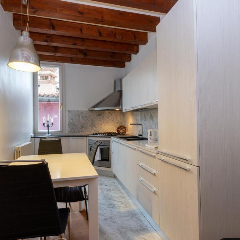 Savoia e jolanda Apartments - Appartamento con Vista e Balcone - 13
