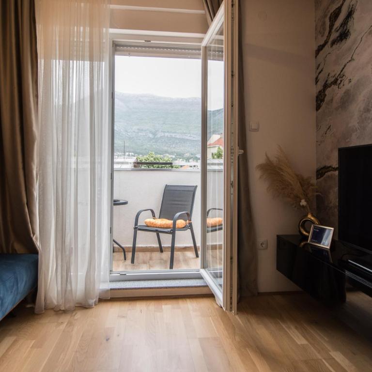 Prestige - Three-Bedroom Apartment - 35