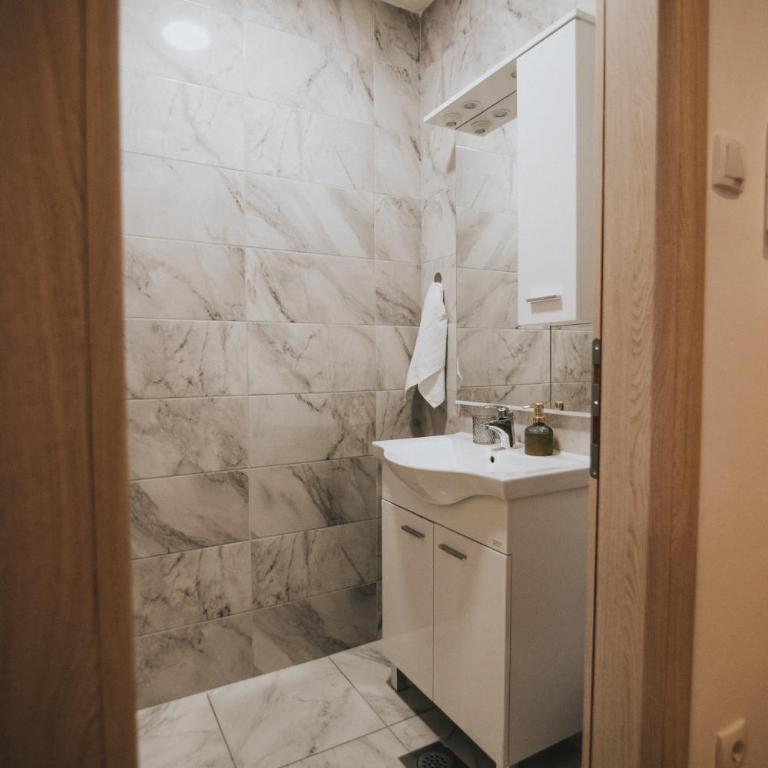 Prestige - Three-Bedroom Apartment - 44