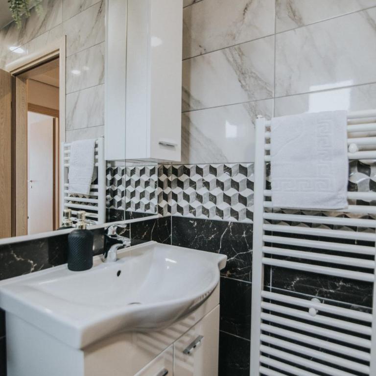 Prestige - Three-Bedroom Apartment - 46
