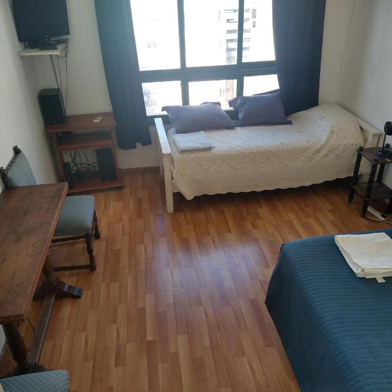 Departamento luminoso en el centro de Buenos Aires - One-Bedroom Apartment - 1