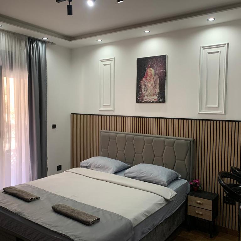 AD luxury - One-Bedroom Apartment - 2