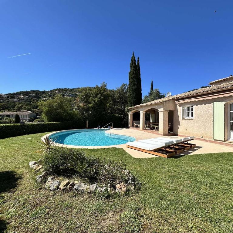 L'Oulivo, Villa pour 10 personnes avec piscine privée dans le Domaine de Valcros à La Londe-les-Maures - Ferienhaus - 3