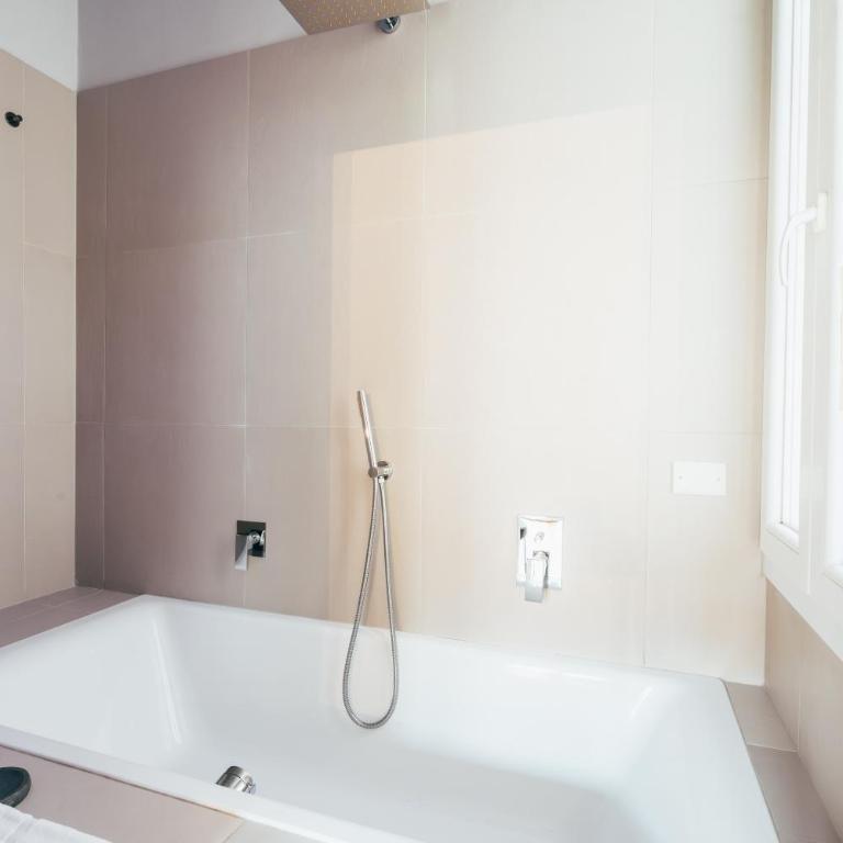 INDIPENDENZA APARTMENT CITY CENTER - One-Bedroom Apartment - 4