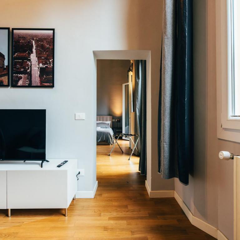 INDIPENDENZA APARTMENT CITY CENTER - One-Bedroom Apartment - 2