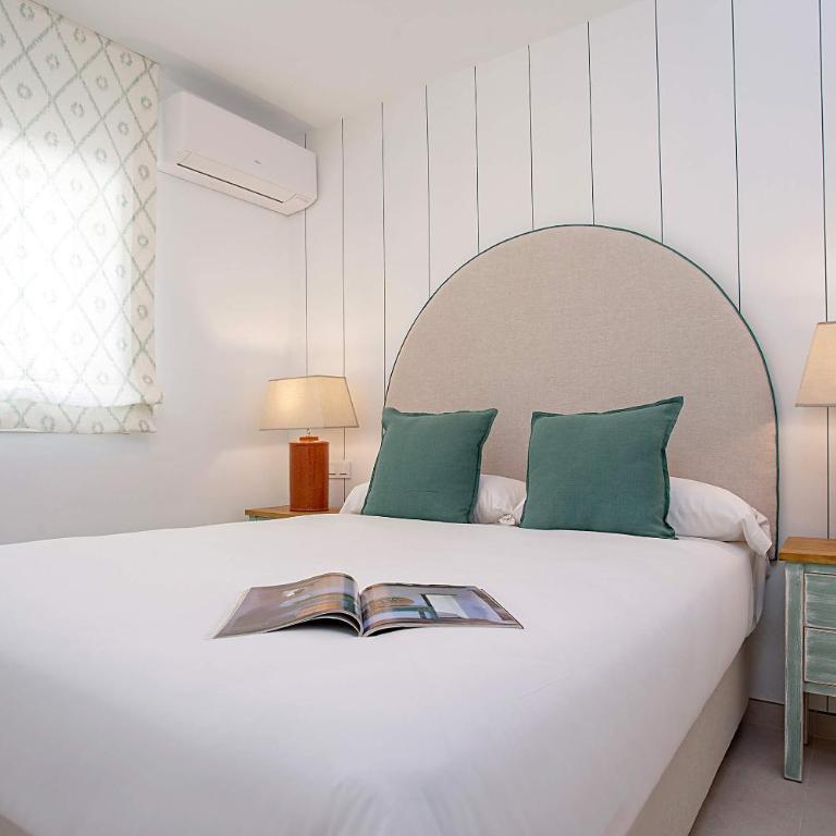 Genteel Home Los Corales Beach - Three-Bedroom Apartment - 19