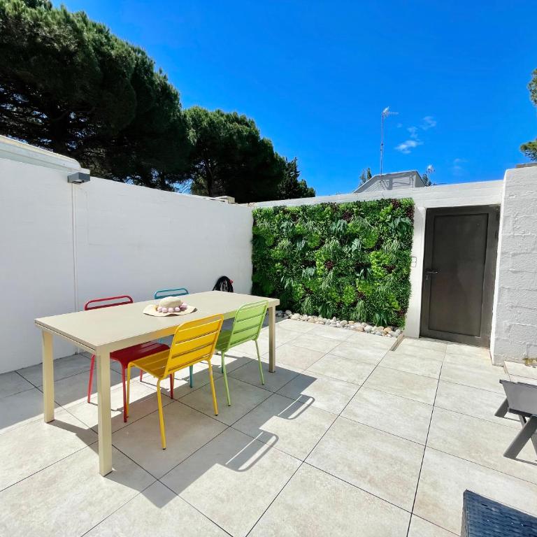 PGH N12 - Thalasso & Plage à 2 pas, Parking Privé - Maison 1 Chambre - 12