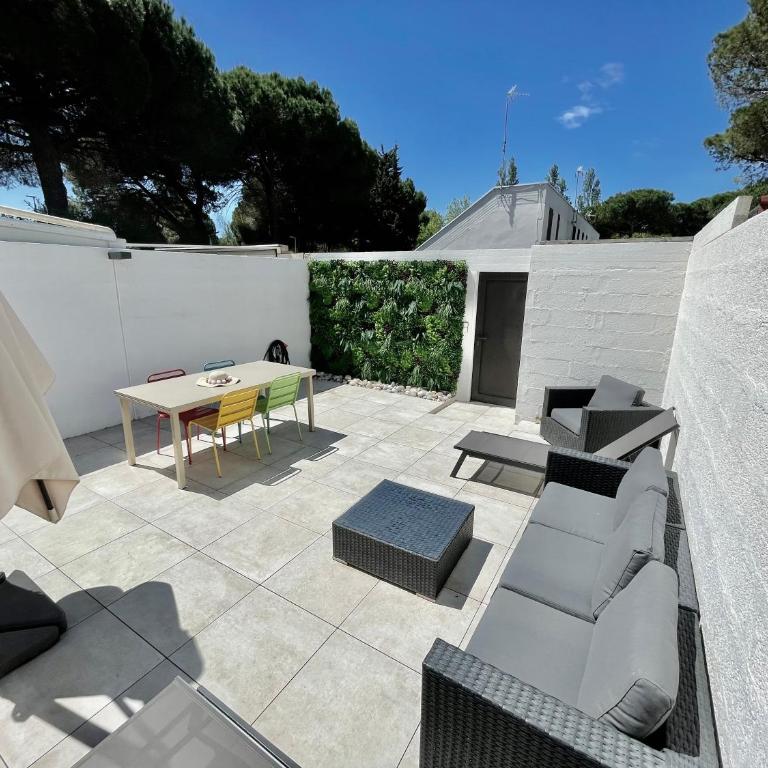 PGH N12 - Thalasso & Plage à 2 pas, Parking Privé - Maison 1 Chambre - 16