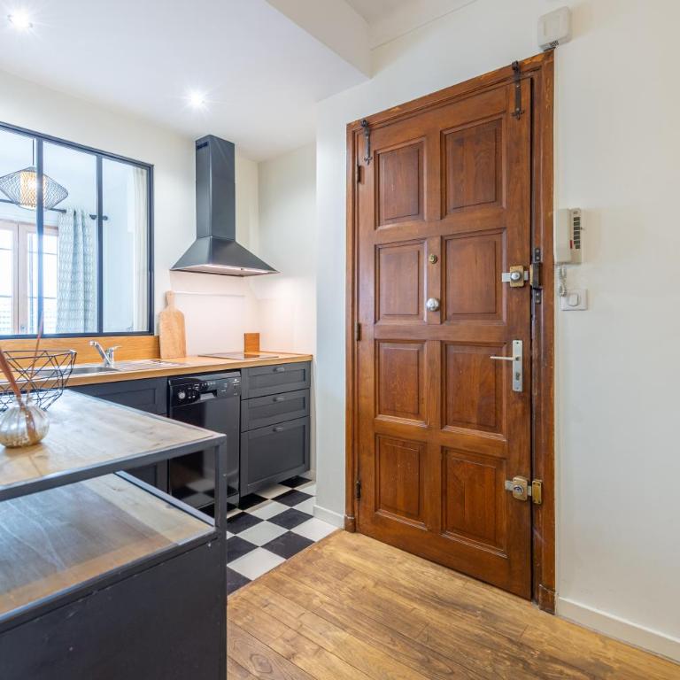 Pretty 2 rooms in the city center - Apartamento - 15