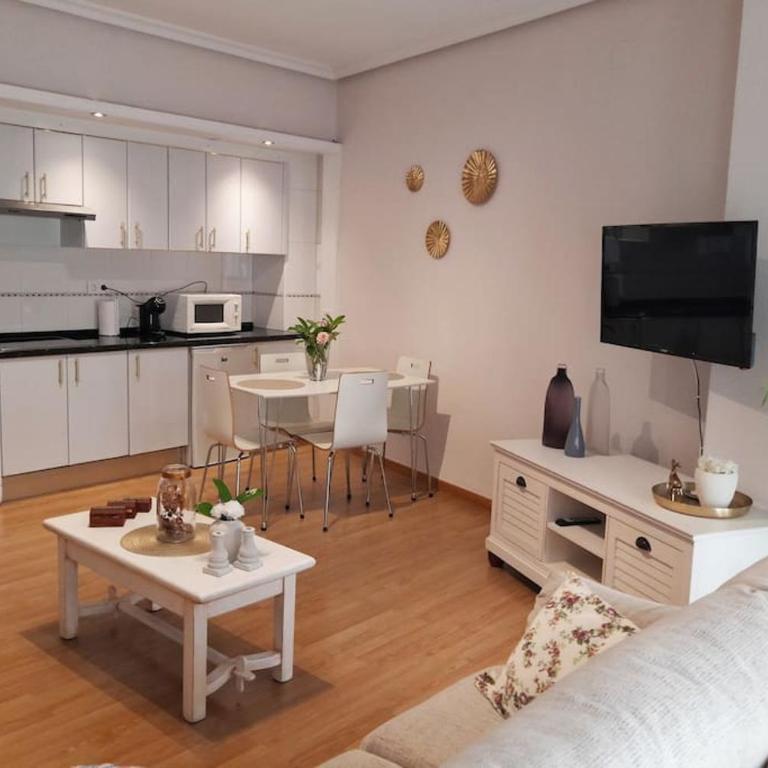 Apartamento Castilla 30 Bis - Parking Publico Gratuito - Apartamento de 1 dormitorio - 2