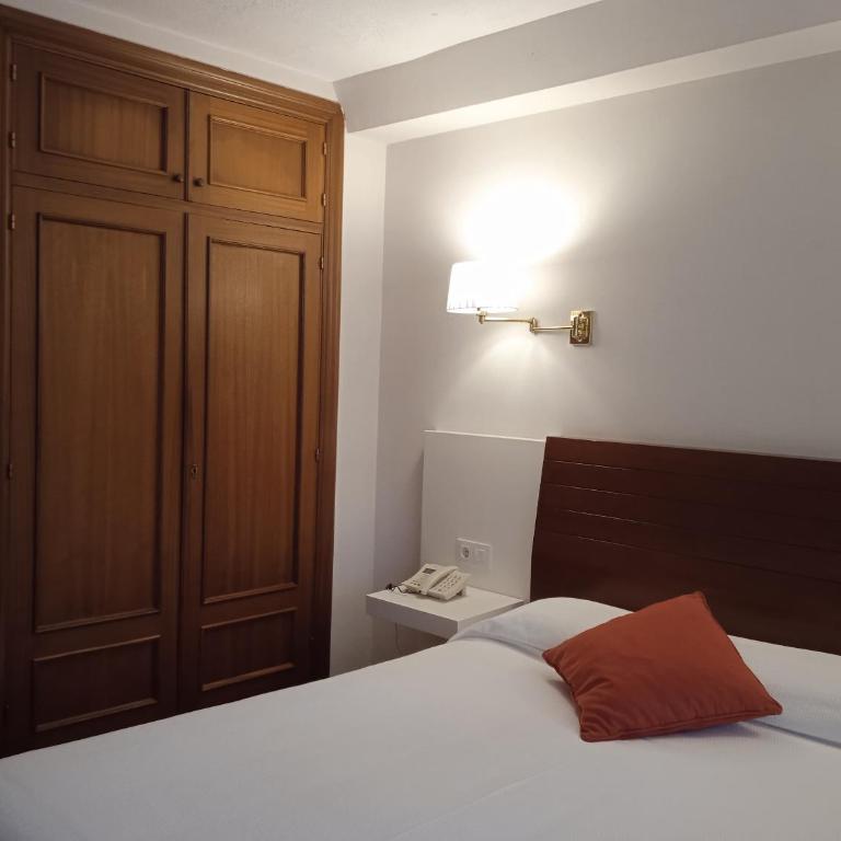 Hotel Sablón - Double or Twin Room with Sea View - 4