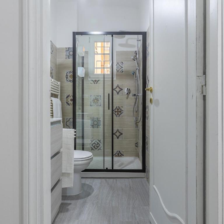 GuestHost - Matinum Central & Spacious Apartment - Three-Bedroom Apartment - 22